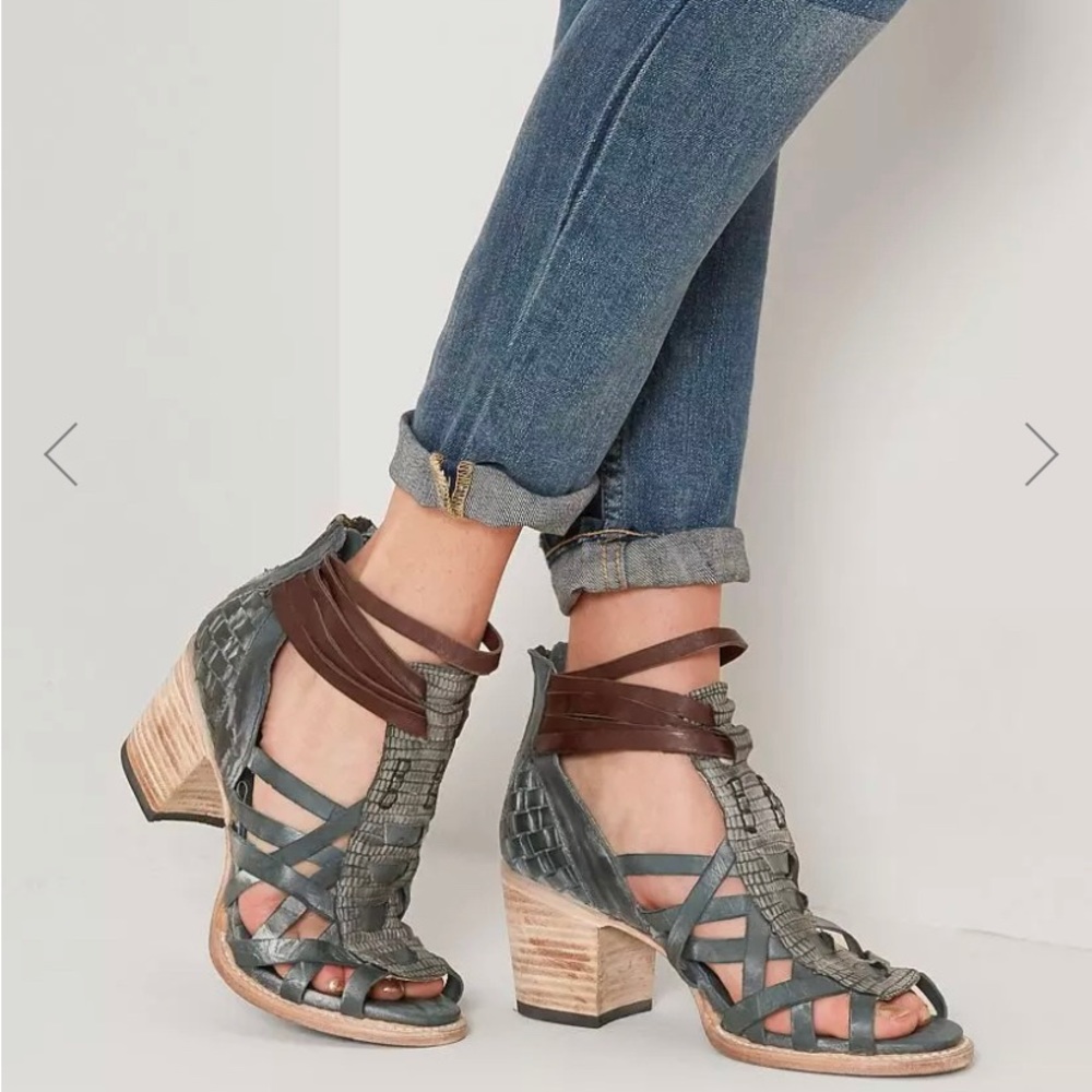 NWOT Freebird by Steven Penny Leather Heeled Sandal Size 9